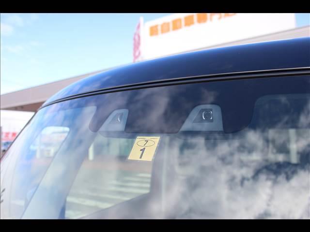 ハイブリッドXS 届出済未使用車 衝突軽減ブレーキ ツートンルーフ 両側電動スライドドア LED フォグランプ クルーズコントロール ヘッドアップディスプレイ コーナーセンサー レーンアシスト 純正15インチAW(4枚目)