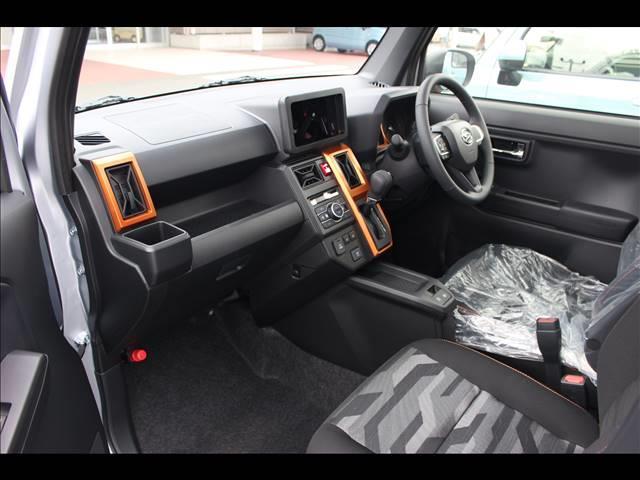 G 届出済未使用車 衝突軽減ブレーキ パノラマルーフ 電動パーキング バックカメラ LED コーナーセンサー 横滑り防止 アイドリングストップ オートライト シートヒーター プッシュスタート 15AW(9枚目)