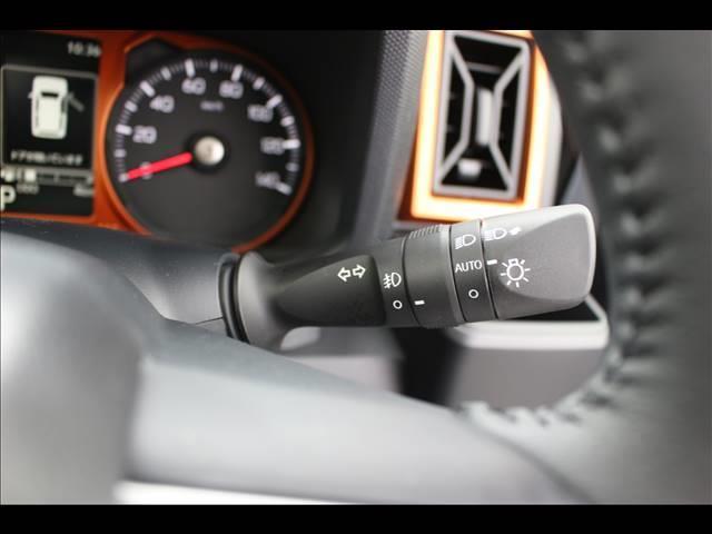 G 届出済未使用車 衝突軽減ブレーキ パノラマルーフ 電動パーキング バックカメラ LED コーナーセンサー 横滑り防止 アイドリングストップ オートライト シートヒーター プッシュスタート 15AW(16枚目)