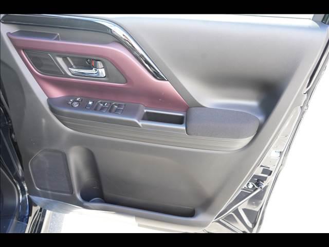 ハイブリッドＸＳ　届出済未使用車　衝突軽減ブレーキ　両側パワースライドドア　シートヒーター　ステアリングヒーター(16枚目)