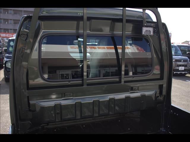 スーパーキャリイ Ｘ　リミテッド　オートマ　４ＷＤ（13枚目）