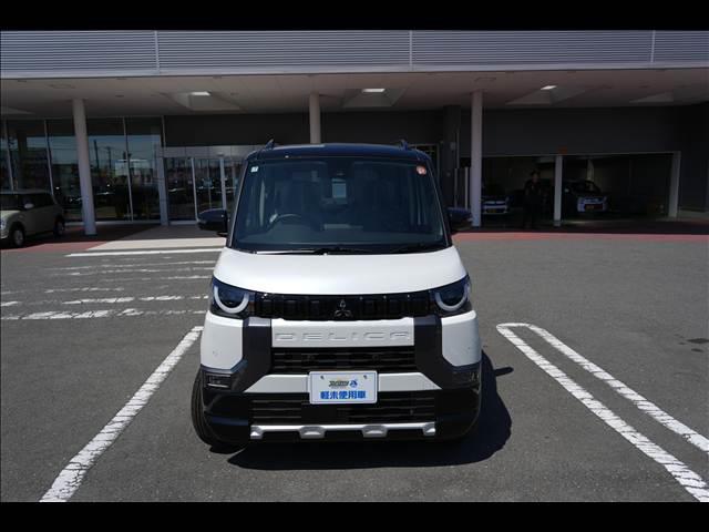 デリカミニ Ｔ　Ｐｒｅｍｉｕｍリミテッド　４ＷＤ　届出済未使用車（4枚目）