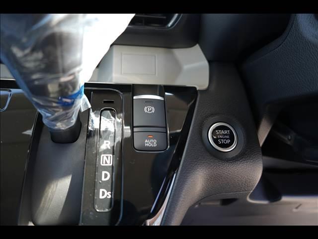 デリカミニ Ｔ　Ｐｒｅｍｉｕｍリミテッド　４ＷＤ　届出済未使用車（16枚目）