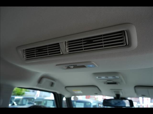 デリカミニ Ｔ　Ｐｒｅｍｉｕｍリミテッド　４ＷＤ　届出済未使用車（17枚目）