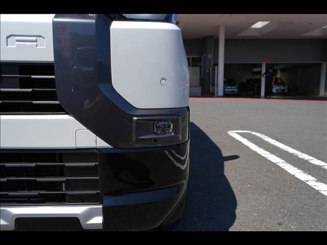 デリカミニ Ｔ　Ｐｒｅｍｉｕｍリミテッド　４ＷＤ　届出済未使用車（23枚目）