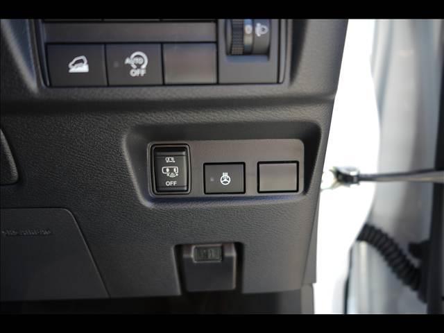 デリカミニ Ｔ　Ｐｒｅｍｉｕｍリミテッド　４ＷＤ　届出済未使用車（30枚目）