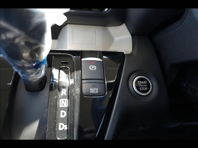 デリカミニ Ｔ　プレミアム　リミテッドエディション　届出済未使用車（14枚目）