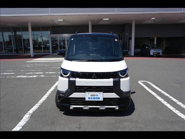 デリカミニ Ｇ　プレミアム　リミテッドエディション　届出済未使用車（4枚目）