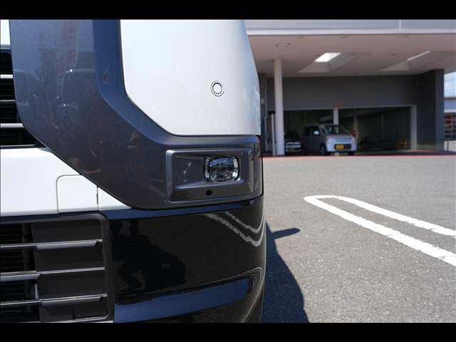 デリカミニ Ｇ　プレミアム　リミテッドエディション　届出済未使用車（23枚目）