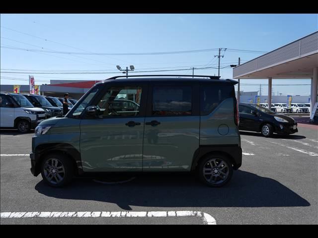 デリカミニ Ｇ　Ｐｒｅｍｉｕｍ　リミテッド　届出済未使用車（8枚目）