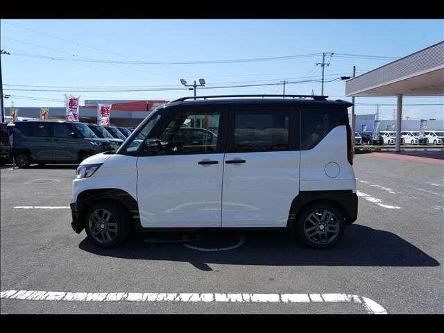 デリカミニ Ｇ　Ｐｒｅｍｉｕｍ　リミテッド　届出済未使用車（23枚目）