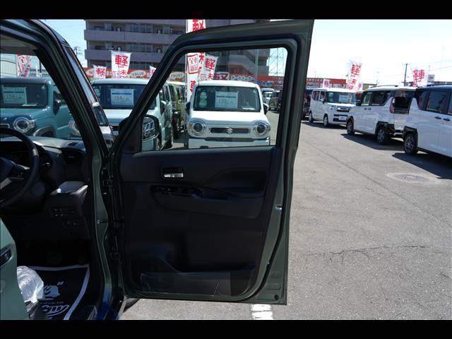 デリカミニ Ｇ　プレミアム　リミテッドエディション　届出済未使用車（10枚目）