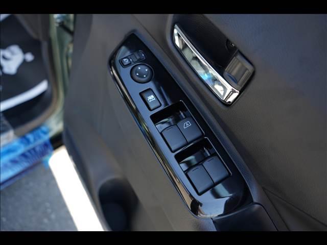 デリカミニ Ｇ　プレミアム　リミテッドエディション　届出済未使用車（11枚目）