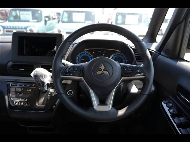 デリカミニ Ｇ　プレミアム　リミテッドエディション　届出済未使用車（12枚目）