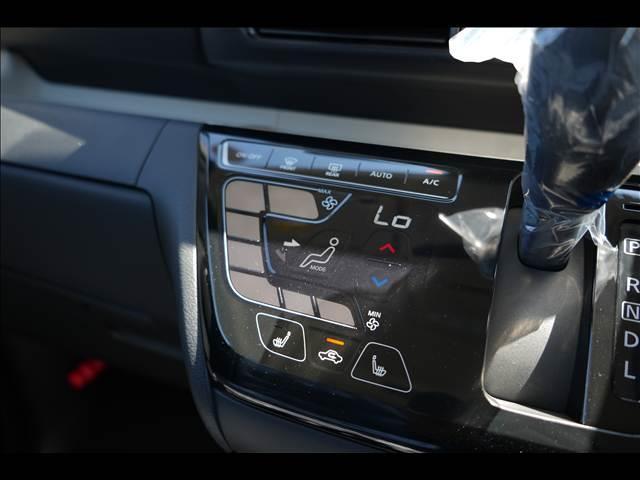 デリカミニ Ｇ　プレミアム　リミテッドエディション　届出済未使用車（14枚目）