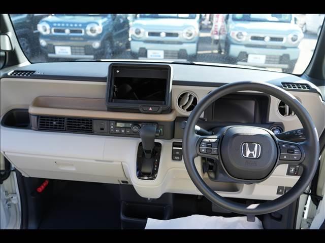 N-BOX ベースグレード 届出済未使用車 バックカメラ プッシュスタート キーフリー シートヒーター(13枚目)