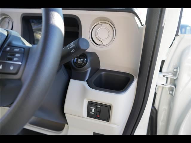 N-BOX ベースグレード 届出済未使用車 バックカメラ プッシュスタート キーフリー シートヒーター(16枚目)