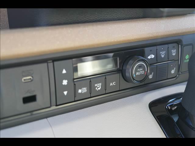 N-BOX ベースグレード 届出済未使用車 バックカメラ プッシュスタート キーフリー シートヒーター(17枚目)