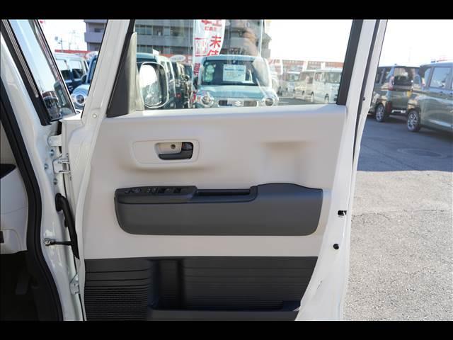 N-BOX ベースグレード 届出済未使用車(23枚目)