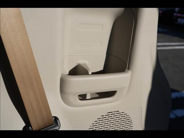 N-BOX ベースグレード 届出済未使用車(37枚目)