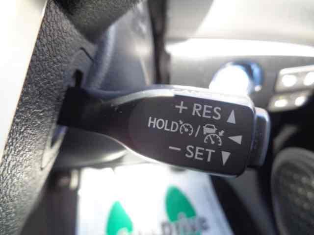 プリウス A 4WD ETC バックカメラ ナビ TV クリアランスソナー オートクルーズコントロール レーンアシスト 衝突被害軽減システム アルミホイール オートマチックハイビーム オートライト(19枚目)