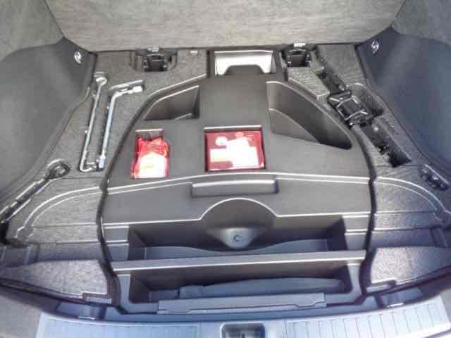 プリウス A 4WD ETC バックカメラ ナビ TV クリアランスソナー オートクルーズコントロール レーンアシスト 衝突被害軽減システム アルミホイール オートマチックハイビーム オートライト(42枚目)