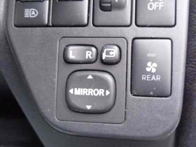 ハイゼットカーゴ クルーズＳＡＩＩＩ　４ＷＤ　軽バン　ＡＴ　衝突被害軽減システム　ＥＴＣ　ナビ　バックカメラ　両側スライドドア　キーレスエントリー　アイドリングストップ　電動格納ミラー　オートマチックハイビーム　ＥＳＣ　エアコン（19枚目）