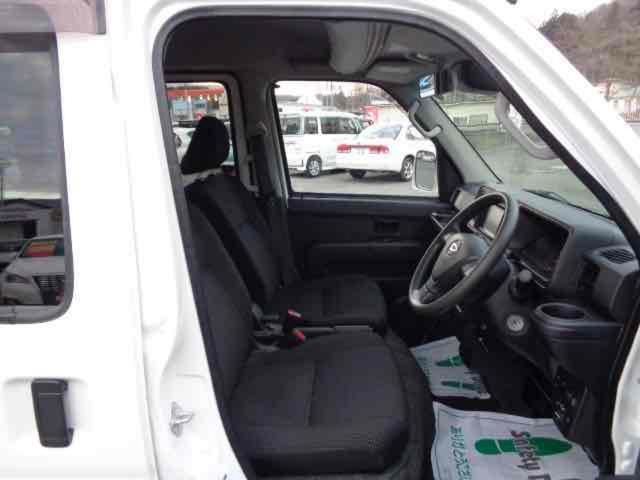 ハイゼットカーゴ クルーズＳＡＩＩＩ　４ＷＤ　軽バン　ＡＴ　衝突被害軽減システム　ＥＴＣ　ナビ　バックカメラ　両側スライドドア　キーレスエントリー　アイドリングストップ　電動格納ミラー　オートマチックハイビーム　ＥＳＣ　エアコン（22枚目）