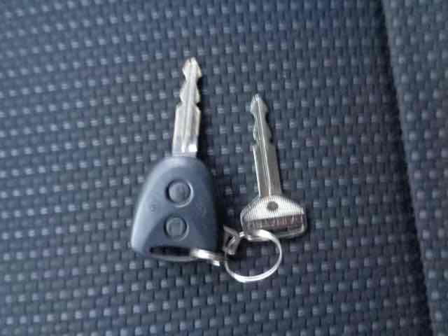 ハイゼットカーゴ クルーズＳＡＩＩＩ　４ＷＤ　軽バン　ＡＴ　衝突被害軽減システム　ＥＴＣ　ナビ　バックカメラ　両側スライドドア　キーレスエントリー　アイドリングストップ　電動格納ミラー　オートマチックハイビーム　ＥＳＣ　エアコン（51枚目）