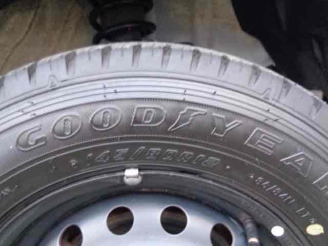 ハイゼットカーゴ クルーズＳＡＩＩＩ　４ＷＤ　軽バン　ＡＴ　衝突被害軽減システム　ＥＴＣ　ナビ　バックカメラ　両側スライドドア　キーレスエントリー　アイドリングストップ　電動格納ミラー　オートマチックハイビーム　ＥＳＣ　エアコン（56枚目）