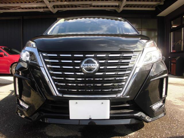 セレナ ハイウェイスターＶ　後期型　４ＷＤ　純正１０インチナビ＆フルセグテレビ＆ＤＶＤ＆Ｂｌｕｅｔｏｏｔｈ　後席フリップダウンモニター　アラウンドビューモニター　プロパイロット　両側パワースライドドア　ＬＥＤライト　スマートキー（52枚目）