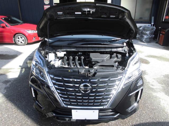セレナ ハイウェイスターＶ　後期型　４ＷＤ　純正１０インチナビ＆フルセグテレビ＆ＤＶＤ＆Ｂｌｕｅｔｏｏｔｈ　後席フリップダウンモニター　アラウンドビューモニター　プロパイロット　両側パワースライドドア　ＬＥＤライト　スマートキー（60枚目）