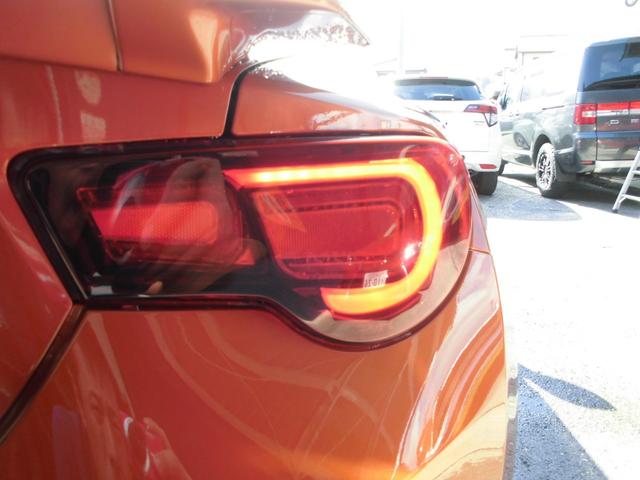 ８６ ＧＴリミテッド　モデリスタフルエアロ　リアスポイラー　純正ナビ＆フルセグテレビ＆ＤＶＤ＆Ｂｌｕｅｔｏｏｔｈ　バックカメラ　ＥＴＣ　キセノンライト　オートエアコン　ハーフレザーシート　シートヒーター　パドルシフト（43枚目）