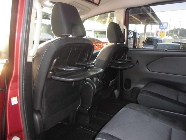 セレナ ハイウェイスター　プロパイロットエディション　純正９インチナビ＆フルセグテレビ＆ＤＶＤ＆Ｂｌｕ－ｒａｙ＆Ｂｌｕｅｔｏｏｔｈ　後席１１インチフリップダウンモニター　バックカメラ　ＥＴＣ　両側パワースライドドア　ＬＥＤヘッドライト　リアオートエアコン（12枚目）