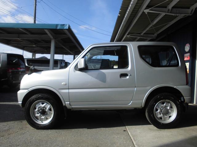 ジムニー ＸＧ　スイッチ切替式４ＷＤ　インタークーラーターボ　フロア５速　エアコン　パワステ　キーレス　パワーウィンドウ　タイミングチェーン（18枚目）