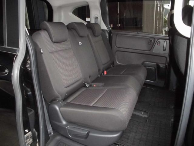 フリード＋ハイブリッド ハイブリッドＧ・ホンダセンシング　車いす仕様車　介護車輌　５名＋車いす１名の６人乗り　スロープ　固定装置　電動ウインチ　純正ナビ＆フルセグテレビ＆ＤＶＤ＆Ｂｌｕｅｔｏｏｔｈ　バックカメラ　ＥＴＣ　両側パワースライドドア　ＬＥＤライト（8枚目）