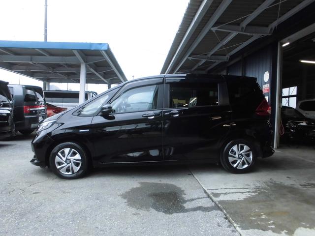 フリード＋ハイブリッド ハイブリッドＧ・ホンダセンシング　車いす仕様車　介護車輌　５名＋車いす１名の６人乗り　スロープ　固定装置　電動ウインチ　純正ナビ＆フルセグテレビ＆ＤＶＤ＆Ｂｌｕｅｔｏｏｔｈ　バックカメラ　ＥＴＣ　両側パワースライドドア　ＬＥＤライト（17枚目）