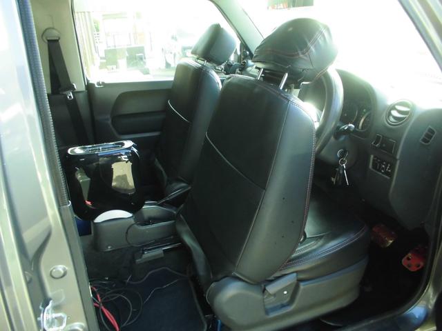 ジムニー ワイルドウインド 社外ナビ&フルセグテレビ&DVD&Bluetooth ETC シートヒーター 2インチリフトアップ 社外アルミホイール 社外マフラー 前後ショートバンパー 社外ヘッドライト LEDテール キーレス(7枚目)