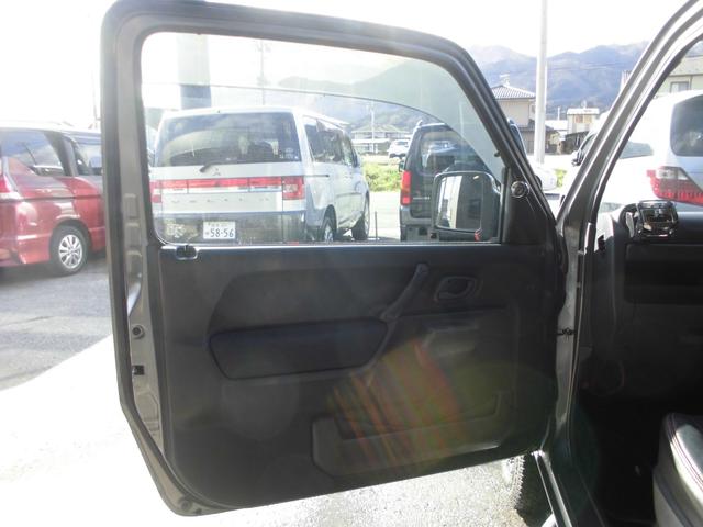 ジムニー ワイルドウインド 社外ナビ&フルセグテレビ&DVD&Bluetooth ETC シートヒーター 2インチリフトアップ 社外アルミホイール 社外マフラー 前後ショートバンパー 社外ヘッドライト LEDテール キーレス(31枚目)