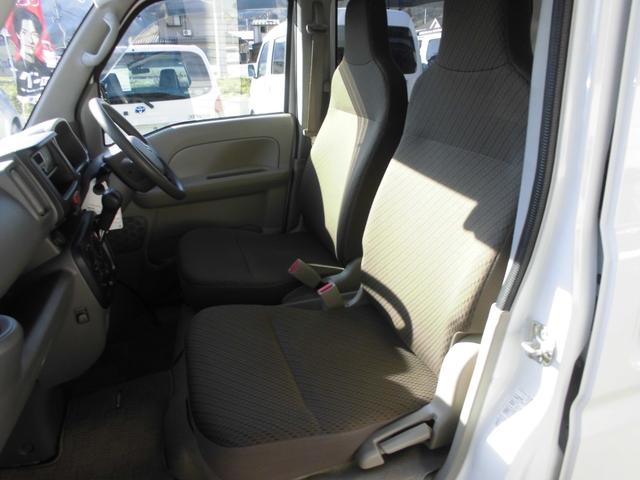 エブリイ 　車いす移動車　切替式４ＷＤ　リアスロープ　電動ウインチ　助手席側リアシート付　オートマ　パワーウィンドウ　リアヒーター　両側スライドドア　キーレス　衝突軽減ブレーキ　車線逸脱警報　オートヘッドライト（31枚目）
