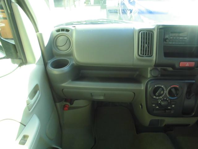 エブリイ 　車いす移動車　切替式４ＷＤ　リアスロープ　電動ウインチ　助手席側リアシート付　オートマ　パワーウィンドウ　リアヒーター　両側スライドドア　キーレス　衝突軽減ブレーキ　車線逸脱警報　オートヘッドライト（63枚目）