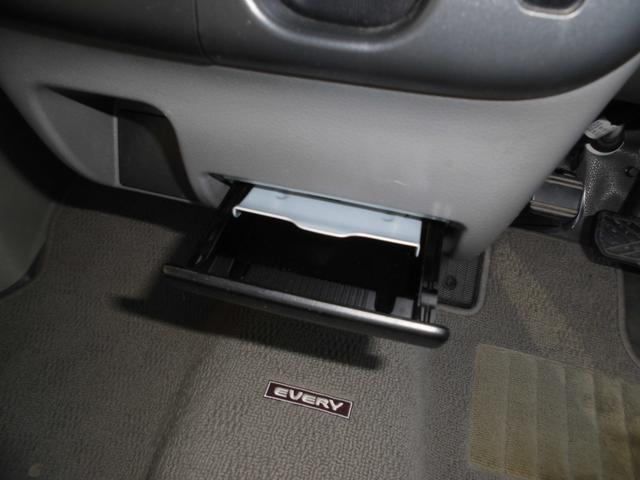エブリイ 　車いす移動車　切替式４ＷＤ　リアスロープ　電動ウインチ　助手席側リアシート付　オートマ　パワーウィンドウ　リアヒーター　両側スライドドア　キーレス　衝突軽減ブレーキ　車線逸脱警報　オートヘッドライト（74枚目）