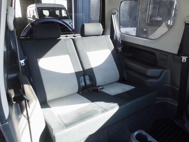 ジムニー ワイルドウインド　特別仕様車　６型　切替式４ＷＤ　オートマ　２インチリフトアップ　社外１６インチアルミホイール＆マッドタイヤ　社外Ｂｌｕｅｔｏｏｔｈ機能付きオーディオ　ルーフレール　シートヒーター　車検令和９年７月（8枚目）