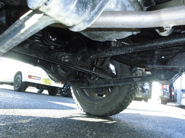 ジムニー ワイルドウインド　特別仕様車　６型　切替式４ＷＤ　オートマ　２インチリフトアップ　社外１６インチアルミホイール＆マッドタイヤ　社外Ｂｌｕｅｔｏｏｔｈ機能付きオーディオ　ルーフレール　シートヒーター　車検令和９年７月（74枚目）