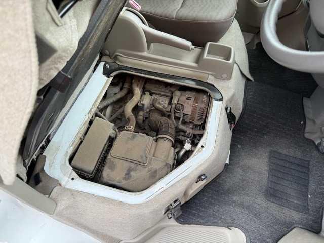 クリッパーバン ＤＸ　４ＷＤ　純正ラジオ　エアコン　純正フロアマット　キーレスキー　サイドバイザー（14枚目）