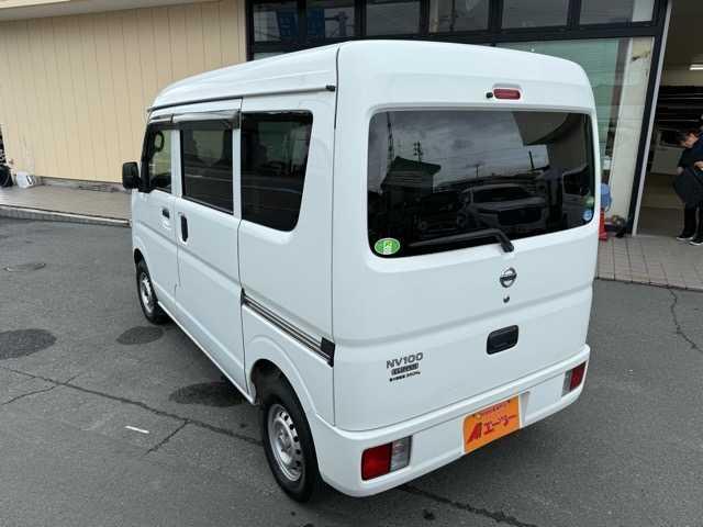 クリッパーバン ＤＸ　４ＷＤ　純正ラジオ　エアコン　純正フロアマット　キーレスキー　サイドバイザー（42枚目）