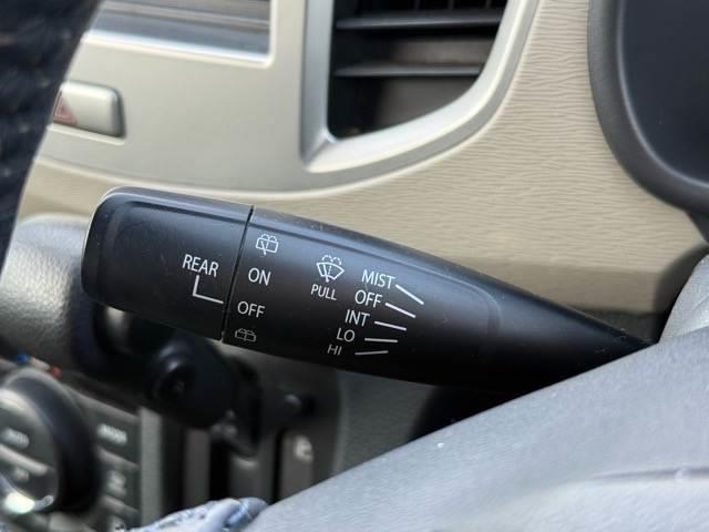 フレア XS 社外CDオーディオ ETC オートエアコン ドアバイザー 純正アルミホイール ウィンカーミラー エアバック 革巻きハンドル スマートキー シガーソケット チルトステアリング プッシュスタート(19枚目)