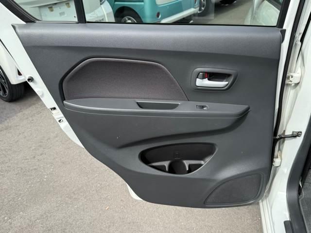 フレア XS 社外CDオーディオ ETC オートエアコン ドアバイザー 純正アルミホイール ウィンカーミラー エアバック 革巻きハンドル スマートキー シガーソケット チルトステアリング プッシュスタート(39枚目)