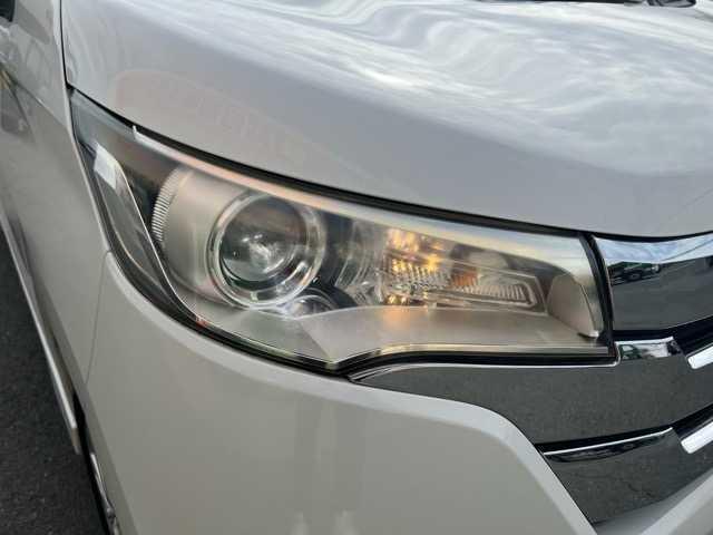 デイズ ハイウェイスターＸ　Ｖセレクション＋セーフティＩＩ　衝突軽減　純正ナビ　横滑防止　バックカメラ　ディスチャージヘッドランプ　フォグランプ　純正アルミホイール　ウィンカーミラー　オートエアコン　革巻きハンドル　プッシュスタート　アイドリングストップ（10枚目）