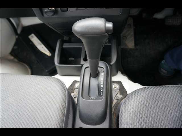 ハイゼットトラック スタンダード 4WD 純正ラジオ エアコン ドアバイザー レベライザー シガーソケット(4枚目)